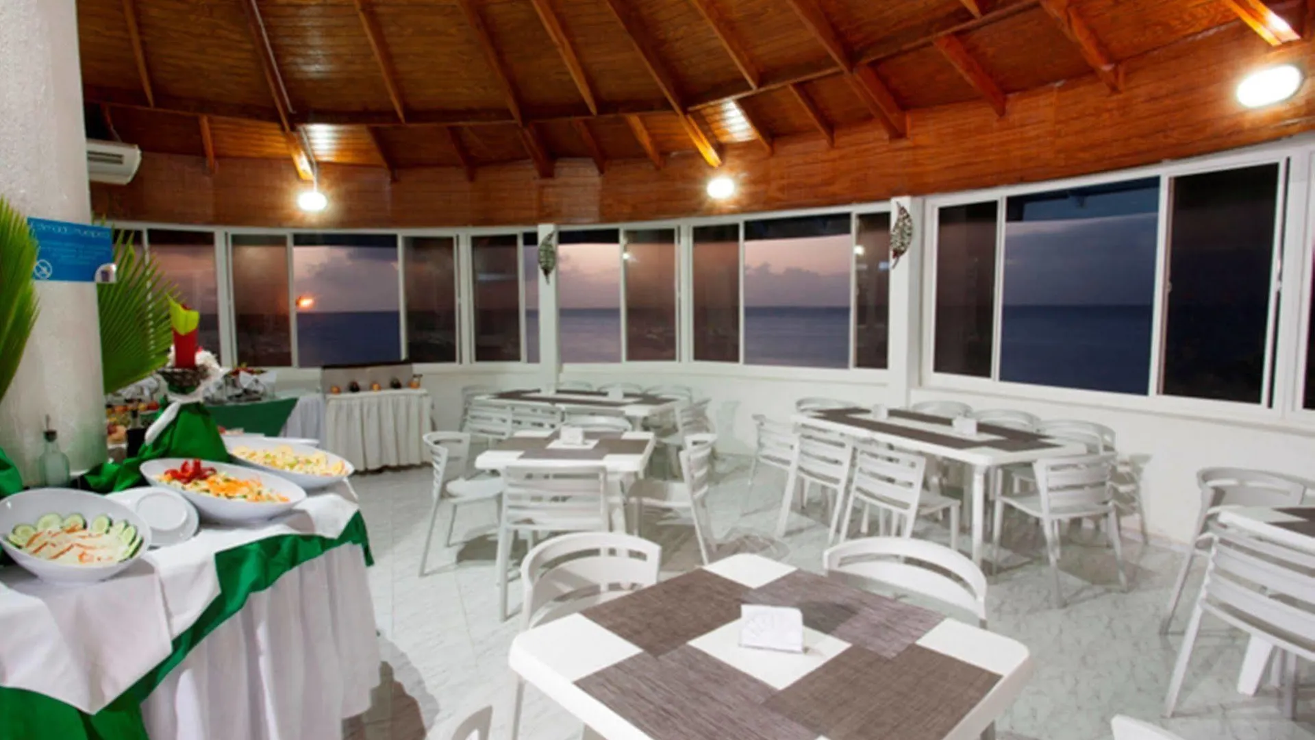 On Vacation Blue Reef Hotell San Andrés 3*,
